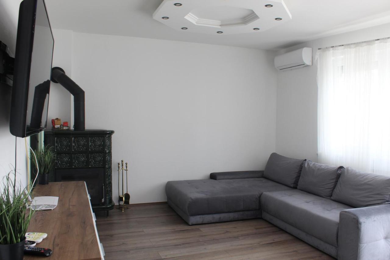 Sunny House Apartman Сегед Экстерьер фото