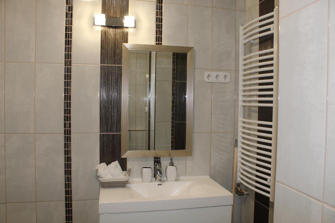 Sunny House Apartman Сегед Экстерьер фото
