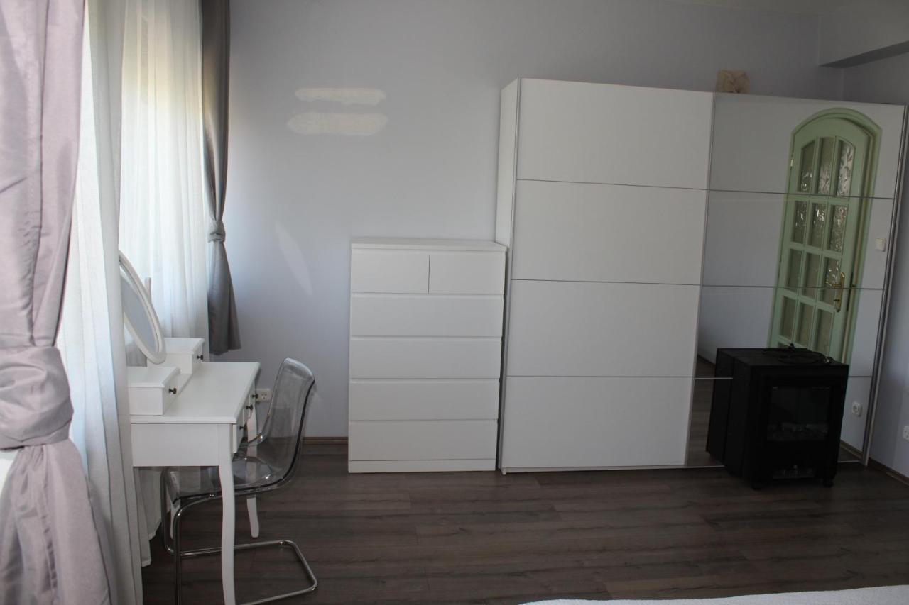 Sunny House Apartman Сегед Экстерьер фото